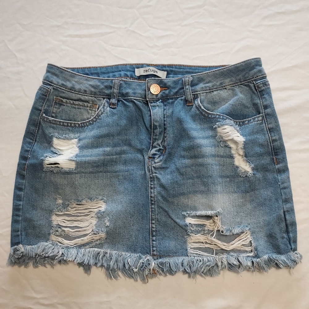 Refuge Womens Distressed Denim Mini Skirt Blue Frayed Raw Hem L Med Wash Y2K